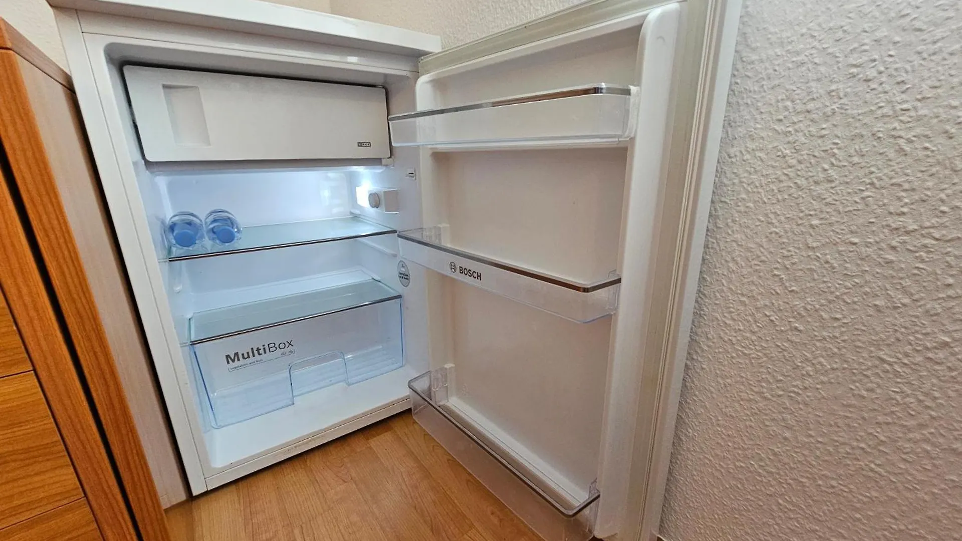 City-Close - King Bed & Free Garage Bayreuth Duitsland
