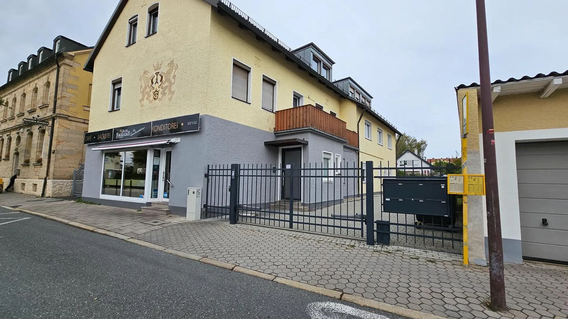 Appartement City-Close - King Bed & Free Garage Bayreuth